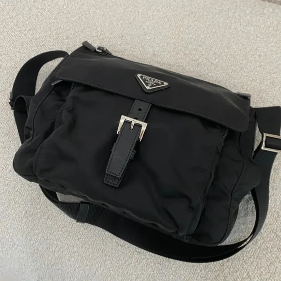 Authentic Pre-Owned Prada Vela Shoulder Bag Nylon Nero - Picture 2 of 16
